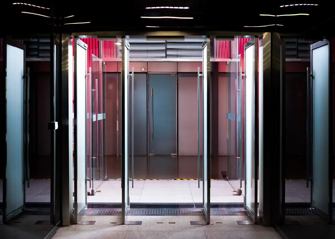 RUSTOMJEE CENTRAL PARK BUSINESS SPACES, Chakala, Andheri East, Mumbai — Photo 2